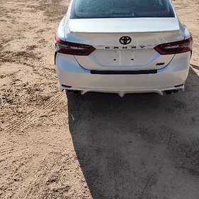 Toyota Camry 2022