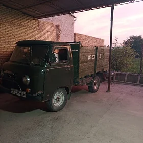 UAZ 2206 1983