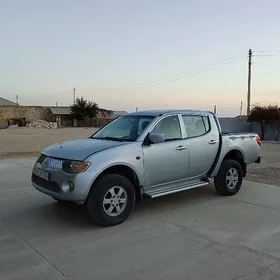 Mitsubishi L200 2008