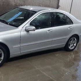 Mercedes-Benz C-Class 2003