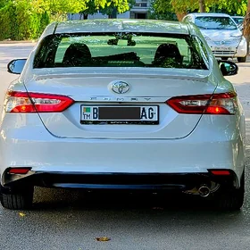 Toyota Camry 2020