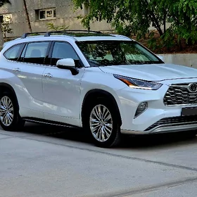 Toyota Highlander 2021