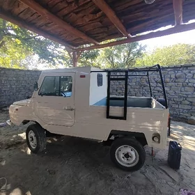 UAZ 452 2000