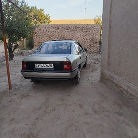 Opel Vectra 1992