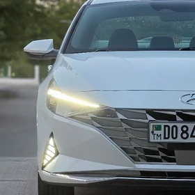 Hyundai Elantra 2021