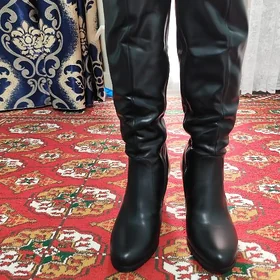Женские сапоги