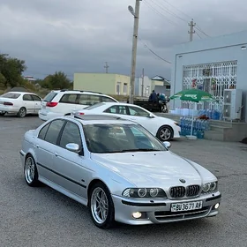BMW E39 1999