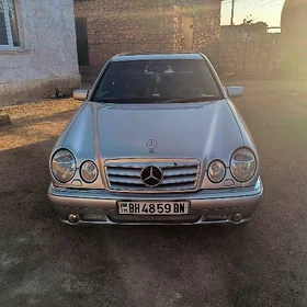 Mercedes-Benz E320 1998