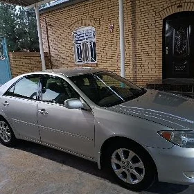 Toyota Camry 2004