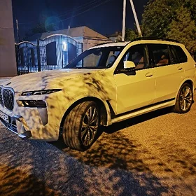 BMW X7 2024