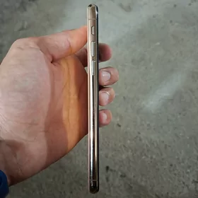 IPHONE XS