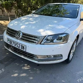 Volkswagen Passat 2011