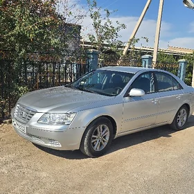 Hyundai Sonata 2010