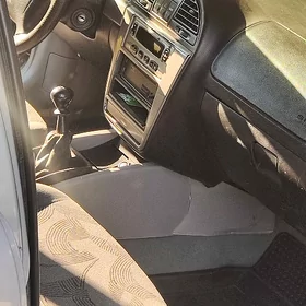 Daewoo Nubira 2002