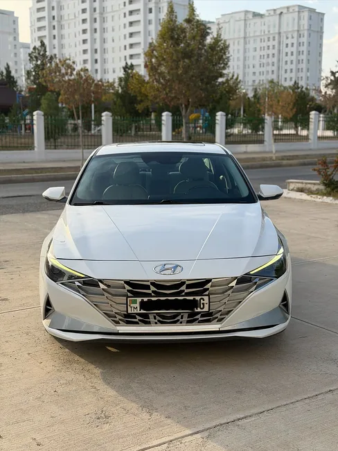 Hyundai Elantra 2021 - 1