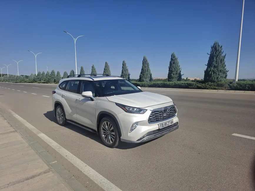 Toyota Highlander 2020 - 1