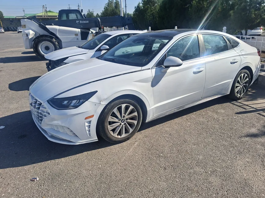 Hyundai Sonata 2021 - 1