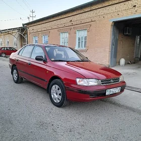 Toyota Carina 1993