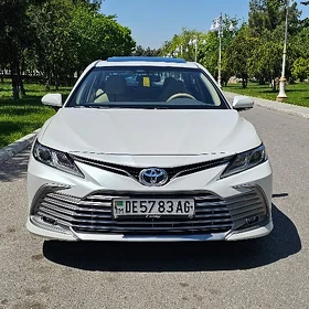 Toyota Camry 2024