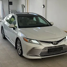 Toyota Camry 2022