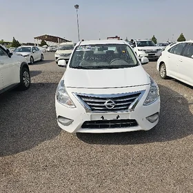 Nissan Sunny 2022