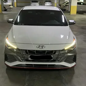 Hyundai Elantra 2023