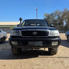 Toyota Land Cruiser 1999