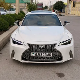 Lexus IS 300 2024