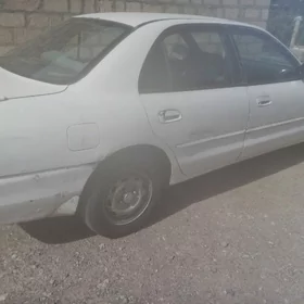 Mitsubishi Galant 1996