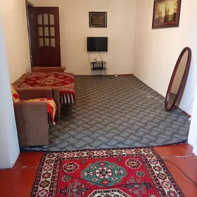 2 komn 2 etaj 3 mkr