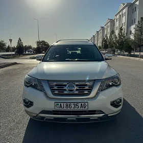 Nissan Pathfinder 2019