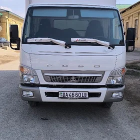 Mitsubishi Canter 2025