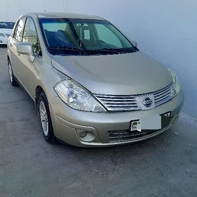 Nissan Versa 2010