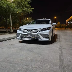 Toyota Camry 2022