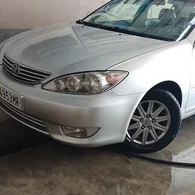 Toyota Camry 2005