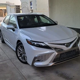 Toyota Camry 2021