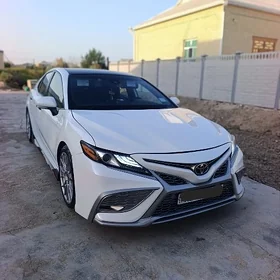 Toyota Camry 2023