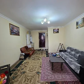 СРОЧНО ПРОДАМ ГАСТИНКА 1 КОМ