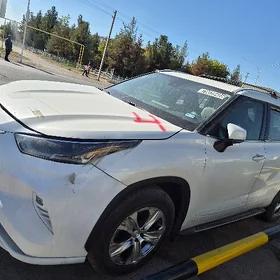 Toyota Highlander 2021