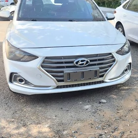 Hyundai Elantra 2021