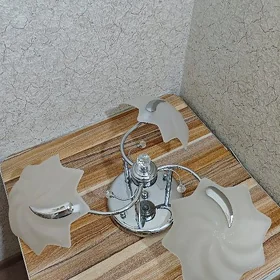 Люстры и арки