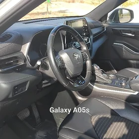 Toyota Highlander 2021