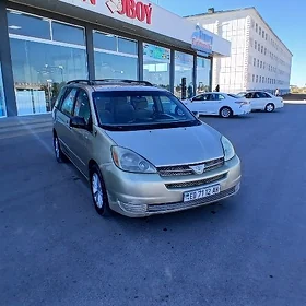 Toyota Sienna 2004