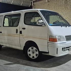 Toyota Hiace 2002