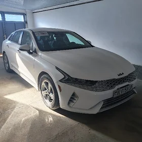 Kia K5 2021