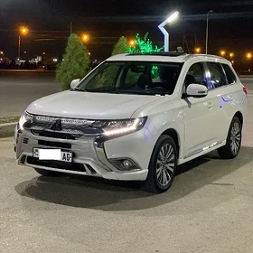 Mitsubishi Outlander 2022