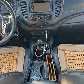 Mitsubishi L200 2021