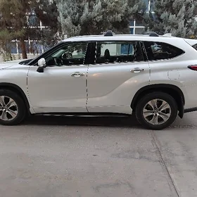 Toyota Highlander 2024