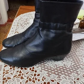 Сапоги осенниеСапоги осенние.