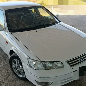 Toyota Camry 2001